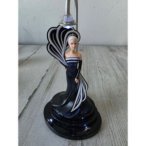 Barbie Hallmark 2004 45th Barbie qhb6601 ornament light up Xmas tree